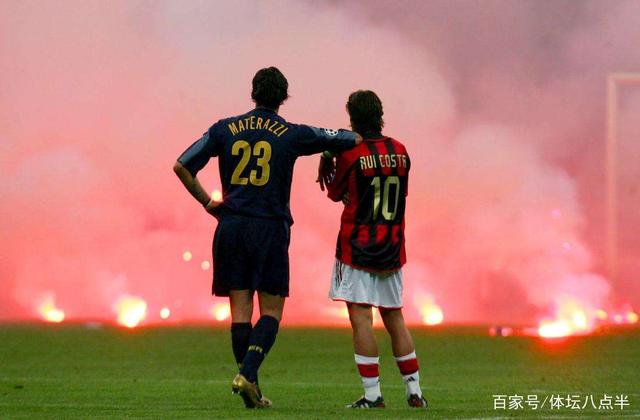 媒体人：山东泰山新赛季教练配置计划是韩鹏+外籍助教