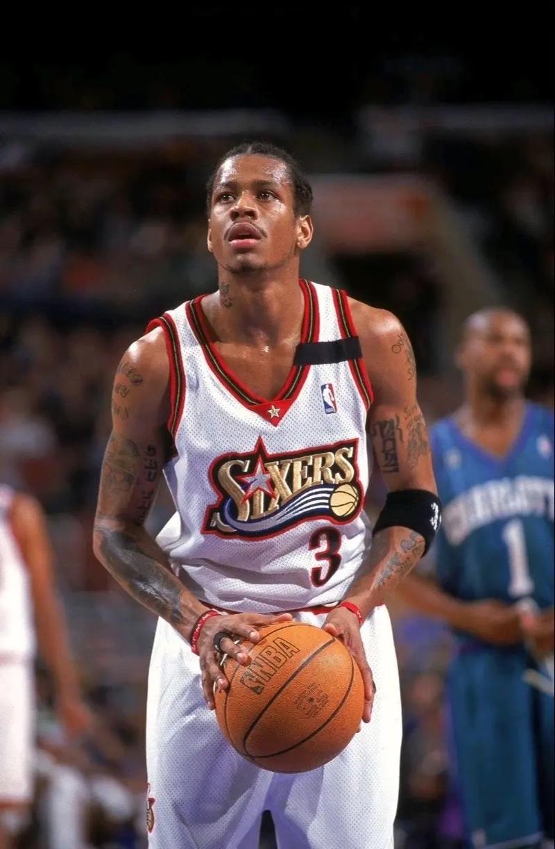 可靠消息来源透露，利物浦球星萨拉赫被弃用，而阿内·斯洛特则表示“毫不知情”。（权威消息称利物浦球星萨拉赫遭弃用，阿内·斯洛特回应称并不知情）