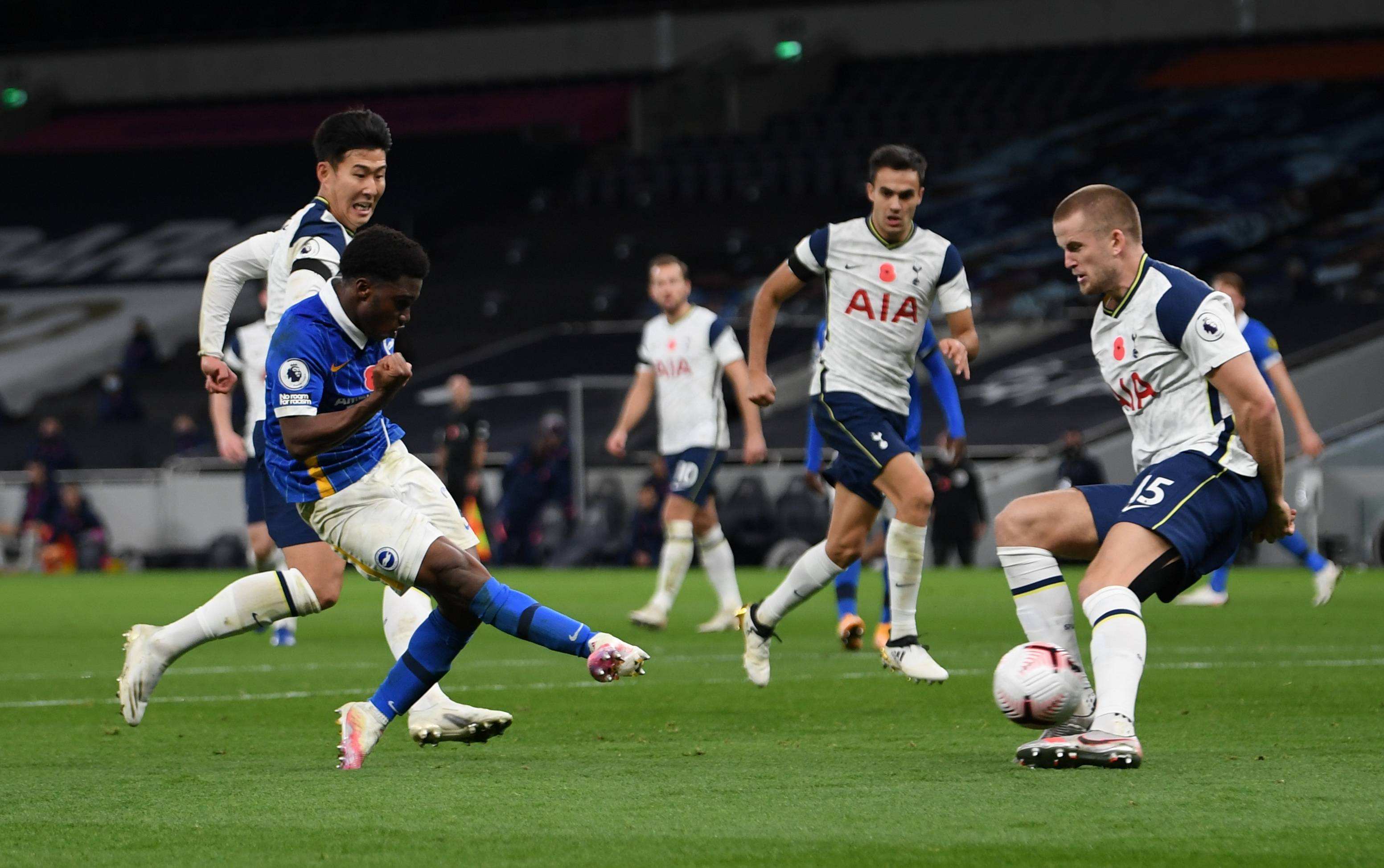 米体：托蒂被前妻指控留小女儿独自在家，检方认为指控不成立（米体报道：前妻控诉托蒂让小女儿独自在家，检方认定指控不成立）