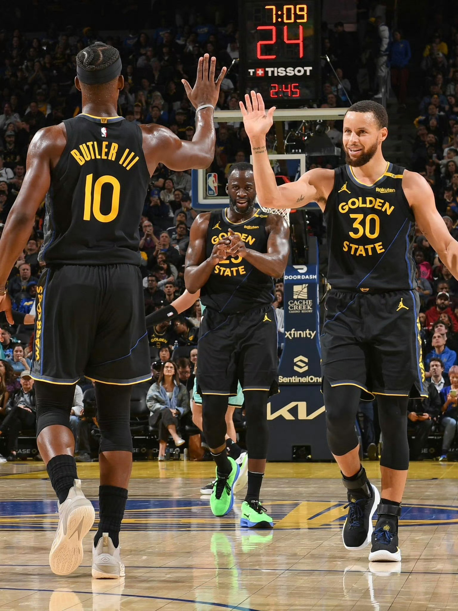 独立调查机构：FIFA要求与俄球队交易的欧洲球队及时支付欠款（独立调查称：FIFA敦促与俄罗斯俱乐部有交易的欧洲球队尽快结清欠款）