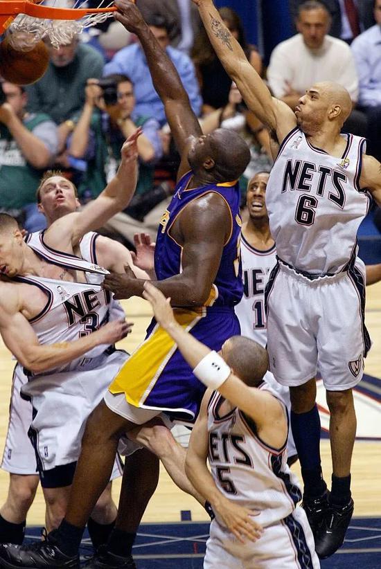 天赋！路易斯作为菜鸟教练，执教弗拉门戈仅14个月收获5冠（新锐教头！路易斯执掌弗拉门戈14个月已揽五冠）