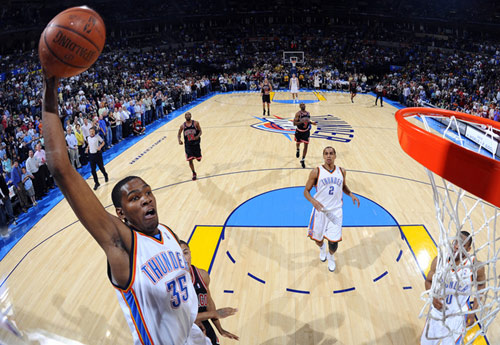 阿隆索：姆巴佩和C罗在感染力方面很像；我们应该培养居莱尔（阿隆索：姆巴佩与C罗的感染力相近；应着力培养居莱尔）