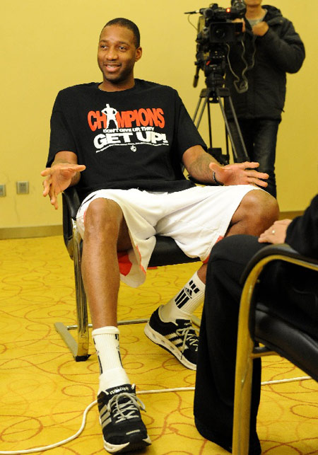 阿尔特塔、卡索拉、波多尔斯基等名宿引阿森纳球迷怀念（阿森纳名宿阿尔特塔、卡索拉、波多尔斯基等引发球迷怀念）