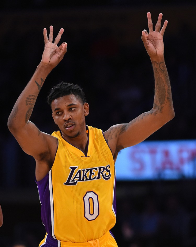 德利赫特：球队还不在想要的位置上，希望本赛季拿到欧冠资格（德利赫特称球队仍未到位，盼本赛季锁定欧冠席位）