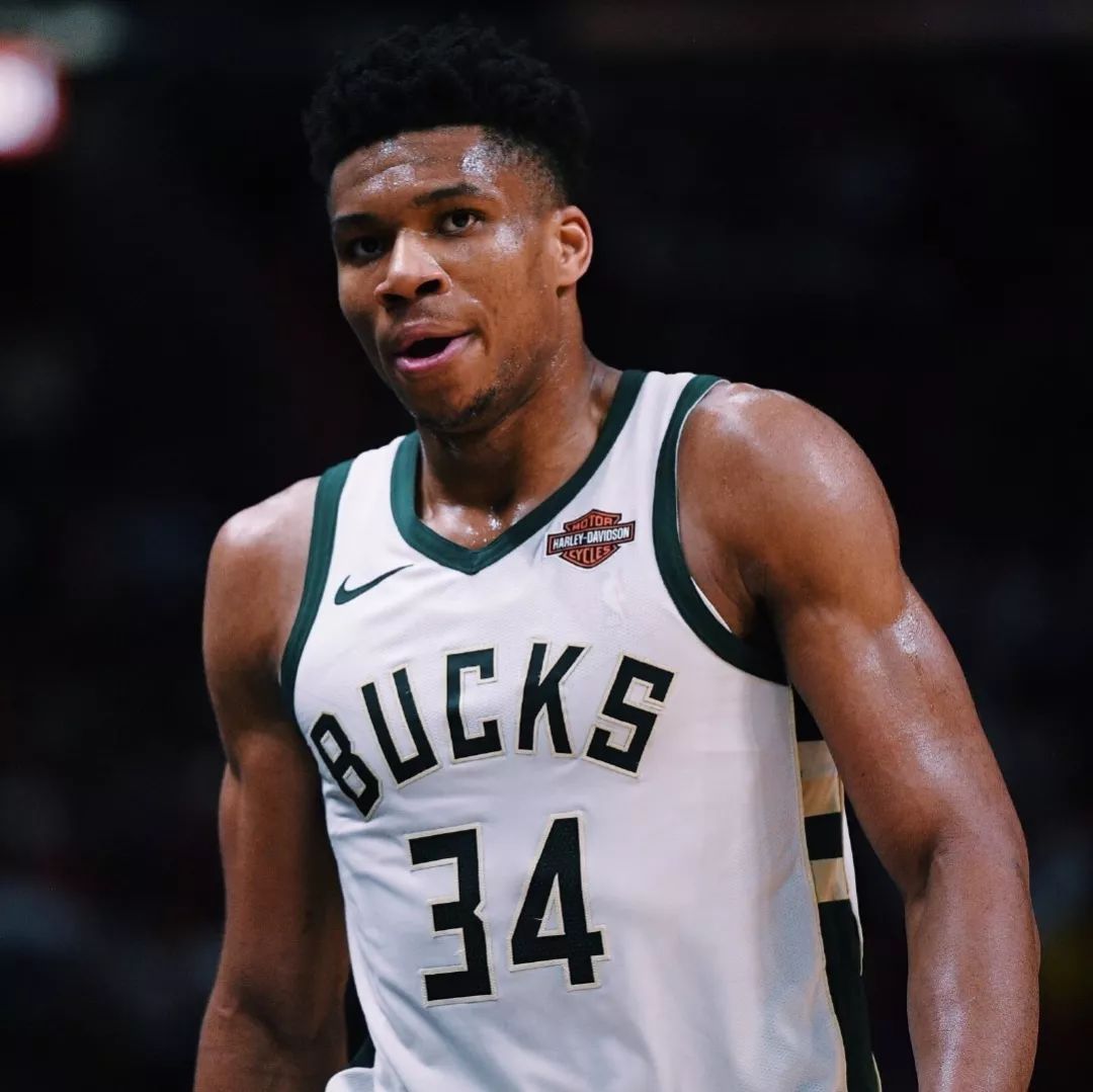 迪洛伦佐：团结是走出困境的基础，我们与孔蒂之间从没有隔阂（迪洛伦佐：靠团结走出低谷，我们与孔蒂始终没有隔阂）