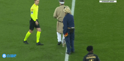 意大利杯尤文2-0乌迪内斯晋级，乔纳森-戴维、洛卡特利建功